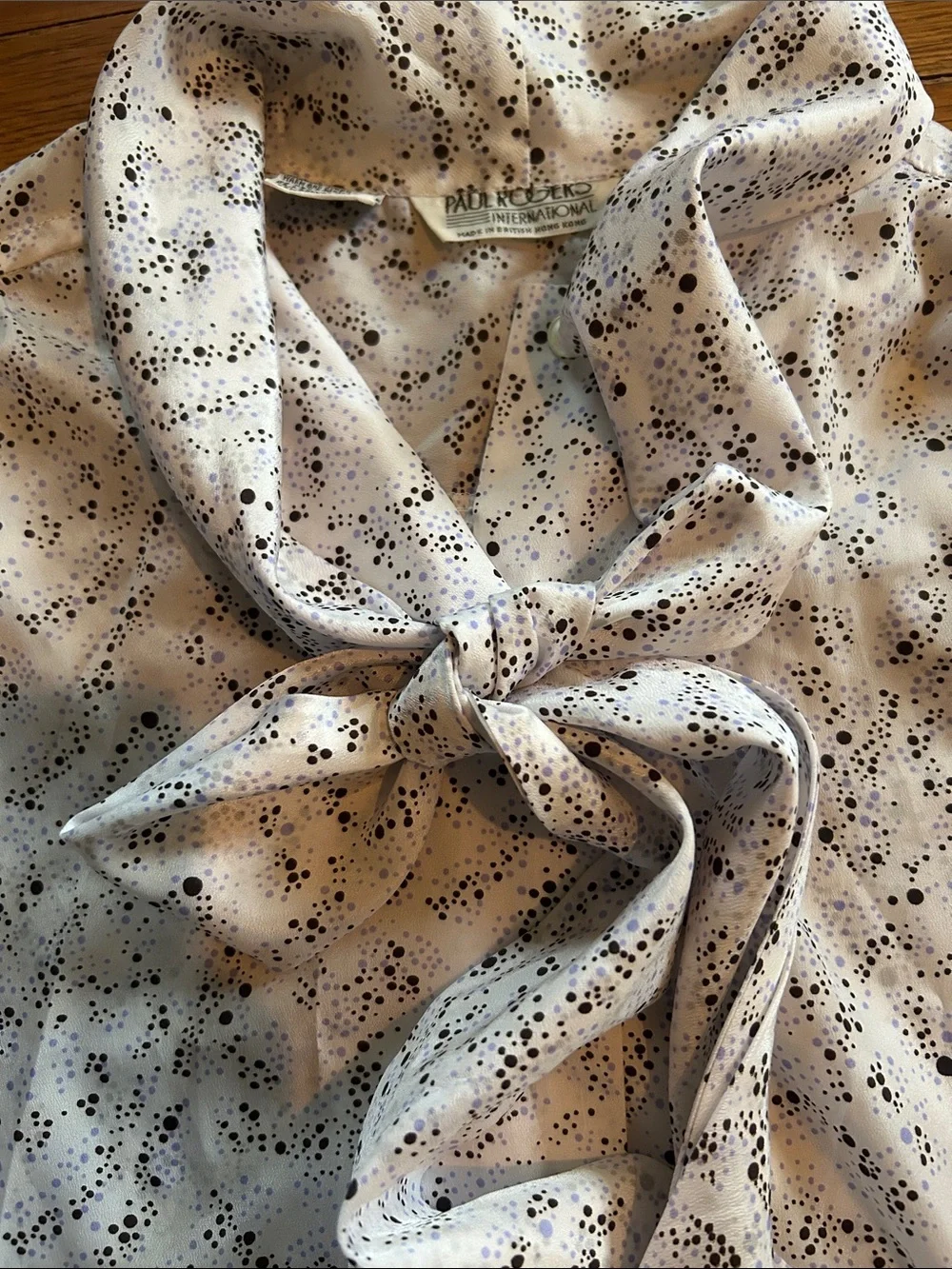 Paul Rogers White Button-Down Blouse with Black Speckle Tie-Neck